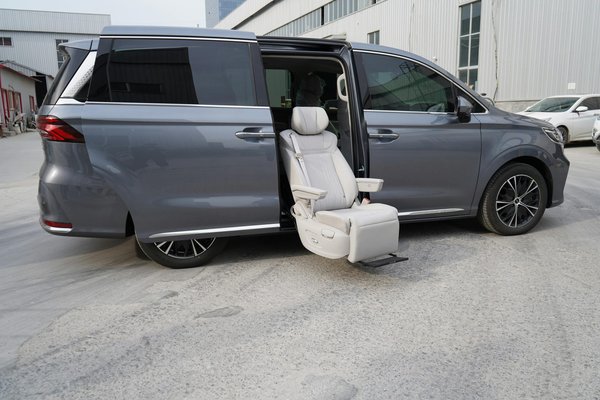 Location voiture 9 places : voyagez confortablement en groupe